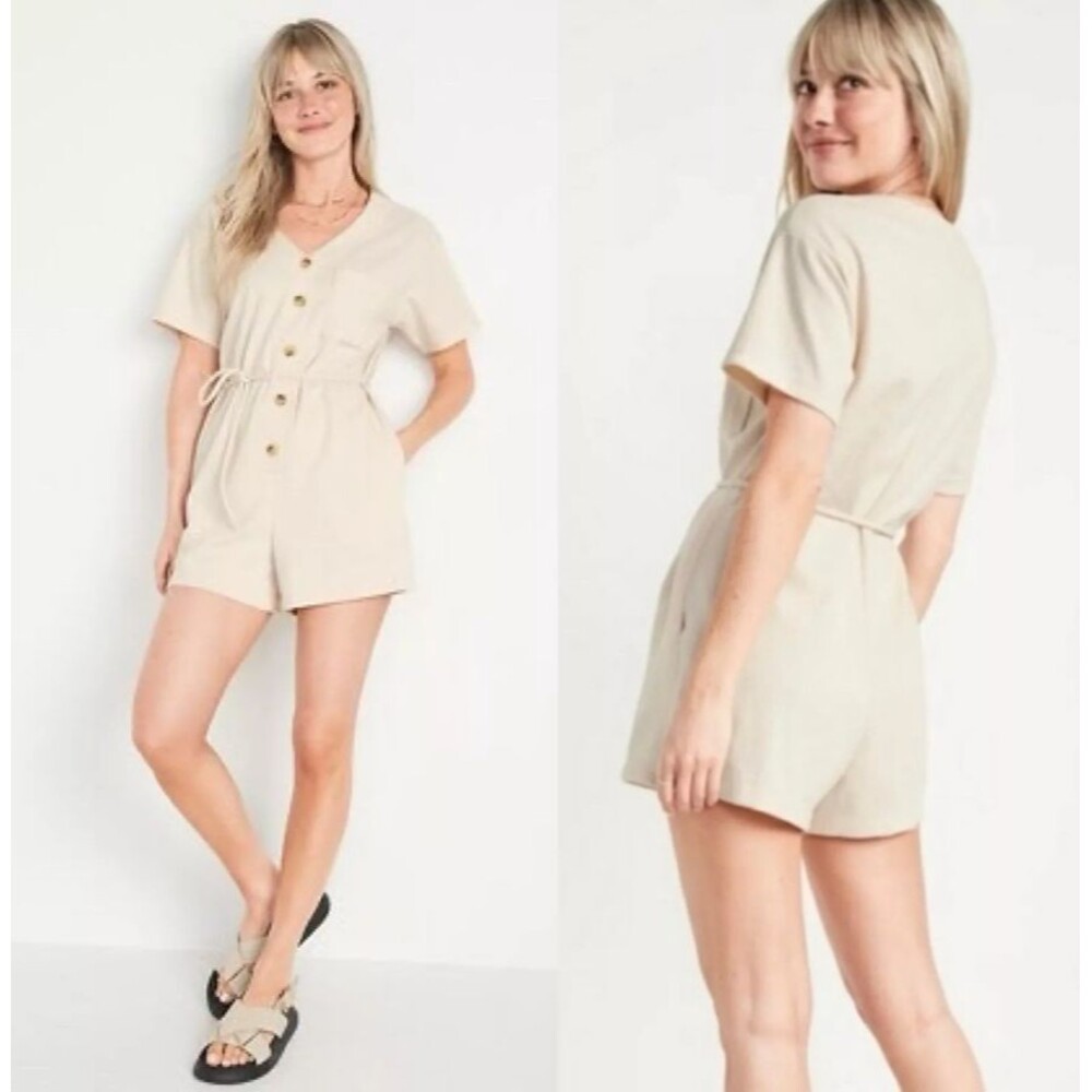 Old Navy Size S Tall Beige Cream Short Sleeve Romper  - NWT